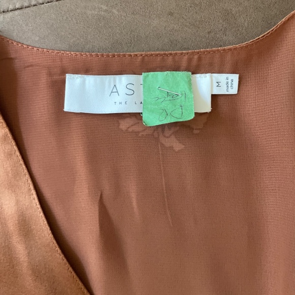 Lovely floral autumnal wrap dress size medium - Picture 2 of 3